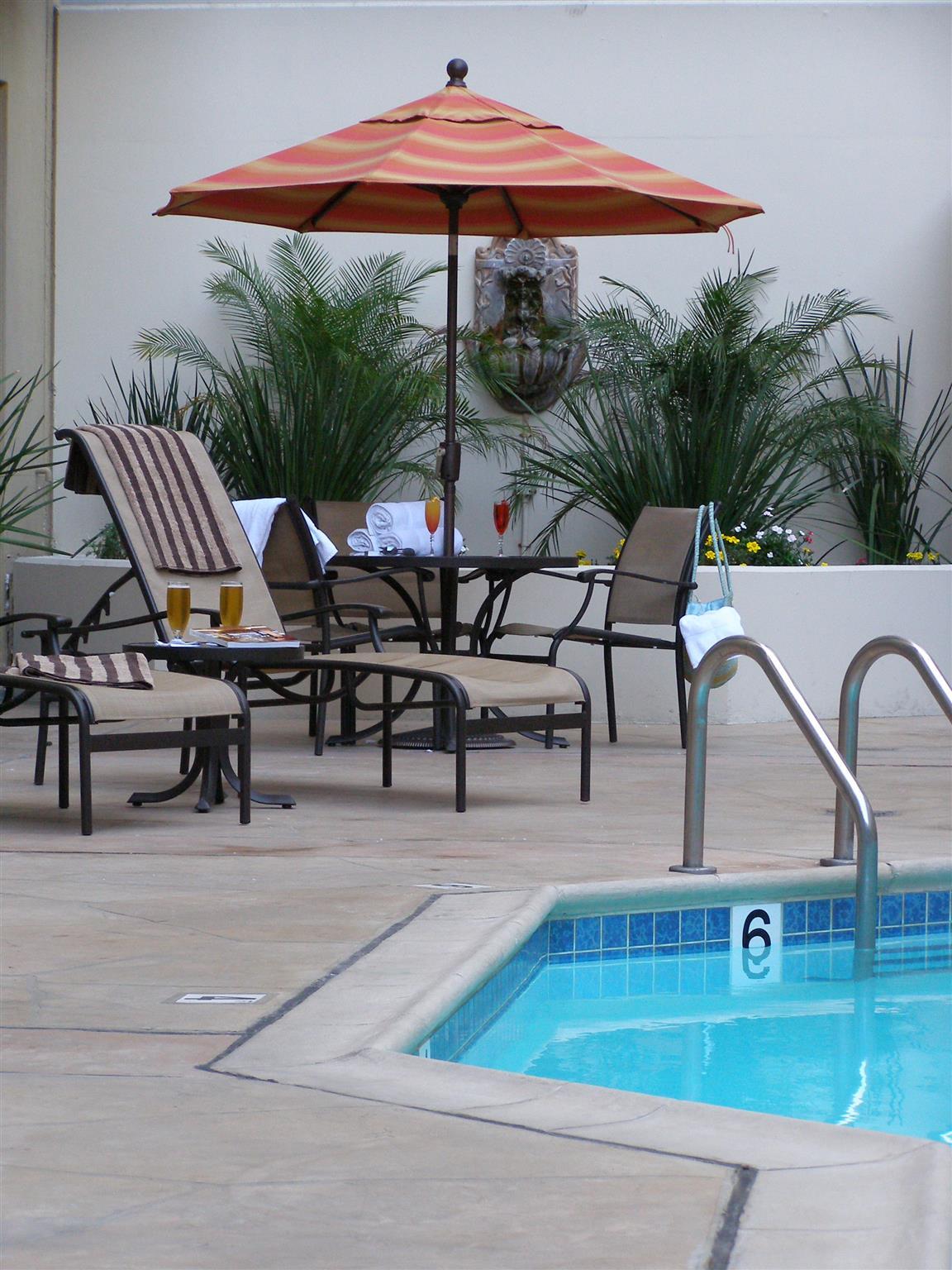 Hotel Western Bayside 3*