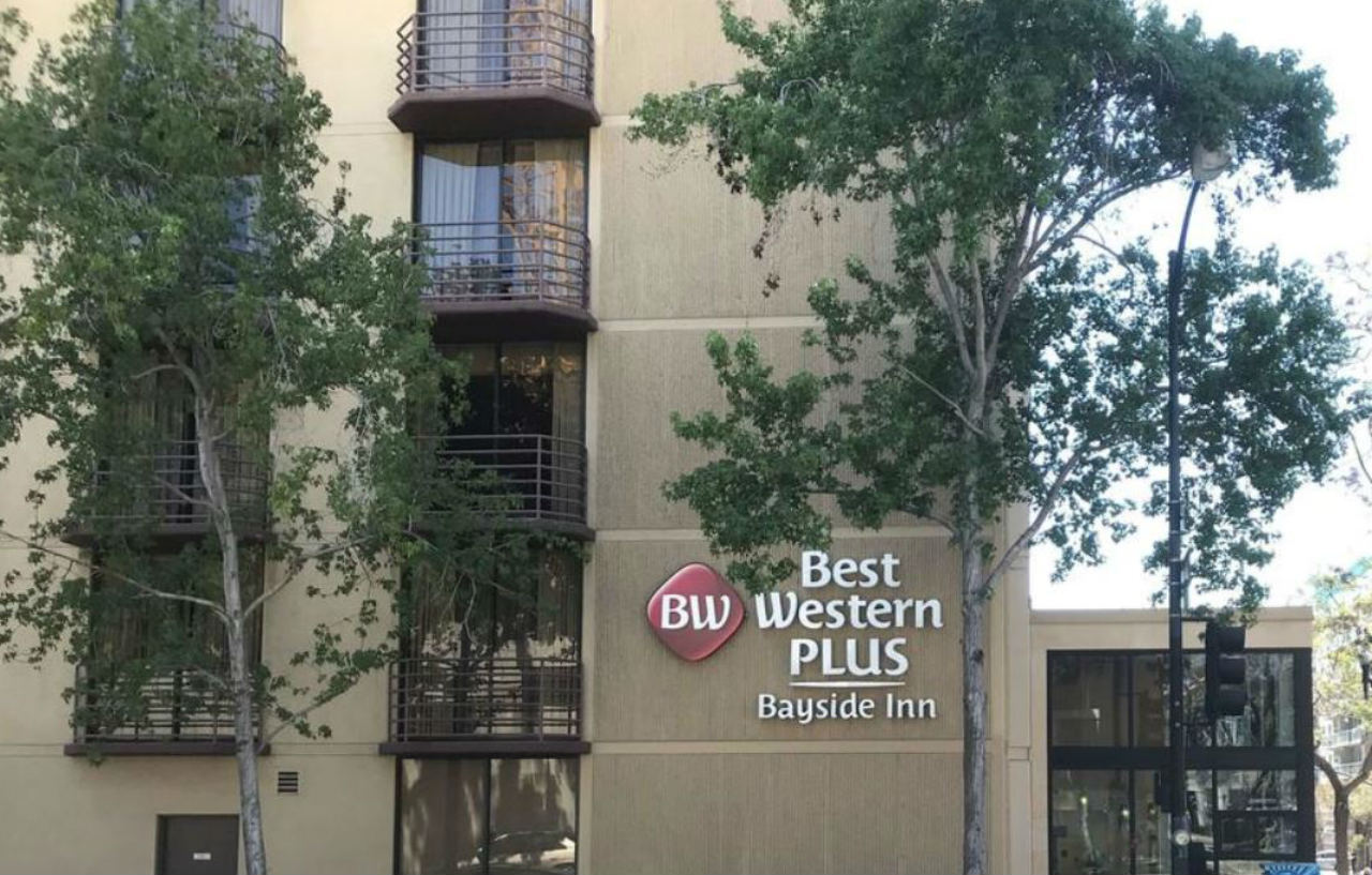 Western Bayside Hotel
